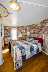 Bedroom in Middle Ground Lighthouse