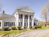 In Upstate New York, an 18th-Century Estate Tied to the Underground Railroad Seeks $595K