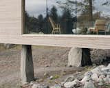 500-Million-Year-Old Boulders Prop Up This Small Cabin in New York