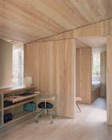 500-Million-Year-Old Boulders Prop Up This Small Cabin in New York