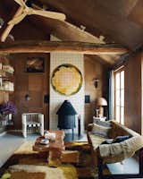 In Paris, a Top-Floor Apartment Wrapped in Top-Shelf Materials Seeks €1.1M