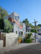 This Monolithic Home in Los Angeles References the City’s First Museum