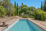 Jean Parente is known for designing structures that have a deep connection to the Provençal landscape. 