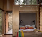 Corbusier and Thoreau Inspired This 400-Square-Foot Washington Retreat