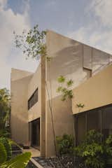 Dramatic Curves Define This Sculptural Tulum Home Seeking $1.6M