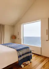 Recycled Marine Plastic Covers This Former Whaler’s Tavern Turned Home in the Azores - Photo 16 of 17 - 
