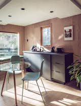 Master Bed - Kitchenette 