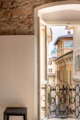 Round Wall Studio