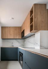 Small but useful design kitchen.