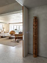 This is a home where popular art has its space and craftwork is valued: there is an outstanding local popular art collection by Nicola, Jean, Veríssimo, Dona Irineia, among others – Arthur Casas seeks to diffuse brazilian popular art to the maximum.