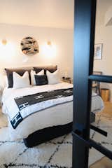 Come on in and stay ! Another room to get cozy in. 