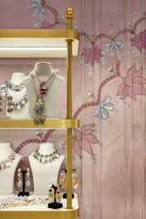 A jewellery boutique in South Mumbai with a refined palette of feminine tones and textures.