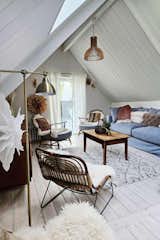 A clean Nordic style to the upstairs living space in the barn