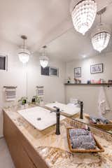 Main Bathroom (1)