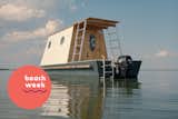 20 Impressive Floating Homes That Go With the Flow