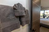 Luxurious hotel-quality towels at the home 