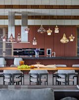 Livingroom to Kitchen