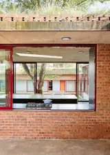 House Twidale by Gregory Katz Architecture exterior kitchen windows