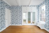 Floral Pattern Blue Wallcovering, Bedroom
