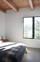Bedroom, Bed, Lamps, Carpet Floor, and Night Stands  Photo 11 of 11 in Swift Cabin by Ment Architecture