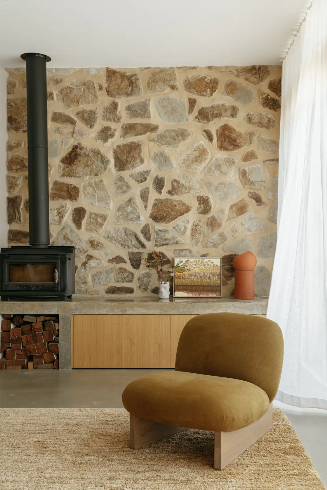 Photo 6 of 21 in Before & After: In Australia, a Tumbledown Midcentury ...