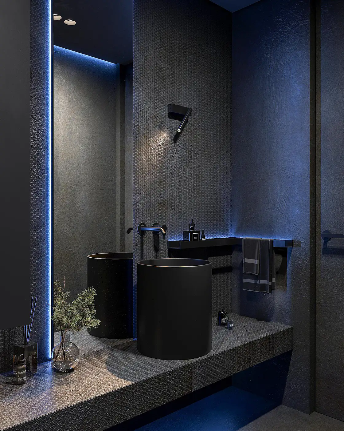 Photo 13 of 34 in BLACK LUXURY - penthouse by SENCE ARCHITECTS - Dwell