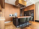 Bar counter at kitchen.