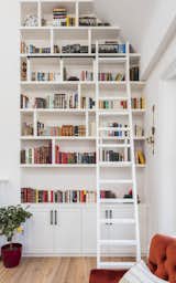 bookcase detail 