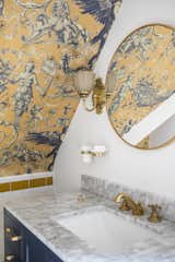 detail bathroom