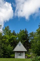 Shed & Studio and Storage Space Room Type Tractor Shed  Photo 20 of 21 in Sugarview by David MacLean