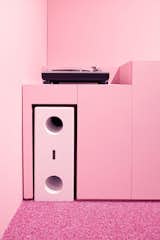 Integrated high-end sound system