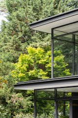 Exterior, House Building Type, Glass Siding Material, and Flat RoofLine Glass corner  Photo 5 of 14 in Villa Trompenberg by Desley Hakkert
