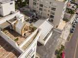 The Iwi is a collapsible prefab architectural project developed by the architects Juan Ruiz and Amelia Tapia in Quito Ecuador, which functions as an office on their private rooftop balcony.