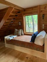 First floor daybed/twin bed 