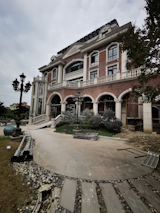  Photo 1 of 28 in Handsome Villa In Suzhou : World's most Eco-friendly and Healthy interior decoration with zero wood and zero tree cut. by yiku diatom