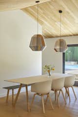 A Blend of Natural Light and Contemporary Design