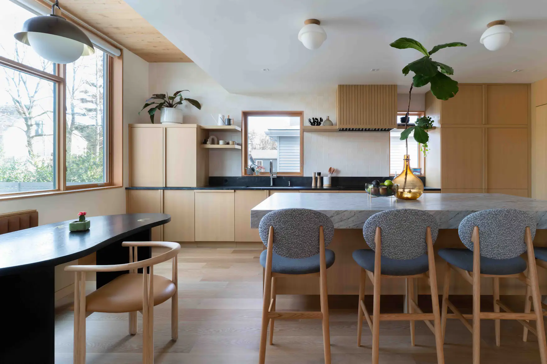 Techno-economic feasibility study for deep renovation of old apartment