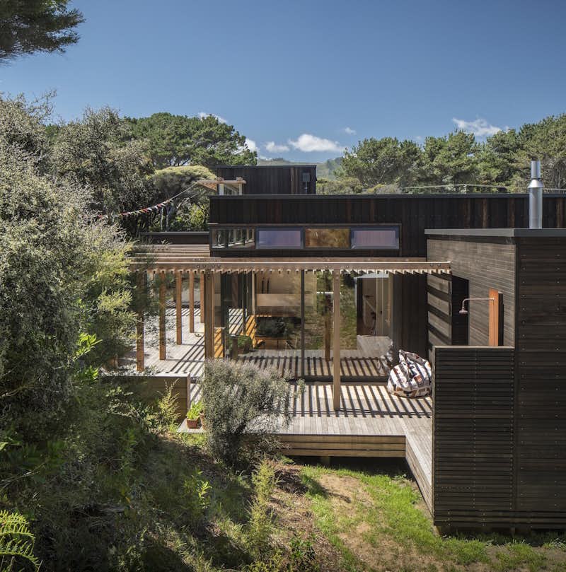 Photo 1 of 10 in Peka Peka House II by Herriot Melhuish O'Neill