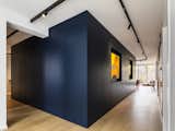 The wooden housing of the cube is made from brushed oak.