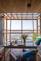 The layout is planned ingeniously so that most of the spaces open up to outdoors with pockets of planters, inviting the residents to step outside and break free across the threshold.