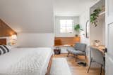 Riverside Getaway Airbnb bedroom 2