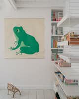 The  theme of the white "envelope