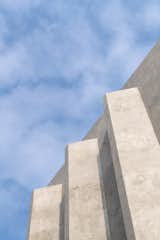  Polished concrete wall 