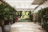 Outdoor, Gardens, Stone Patio, Porch, Deck, Side Yard, and Front Yard  Photo 12 of 12 in Casa ML by Play Arquitetura