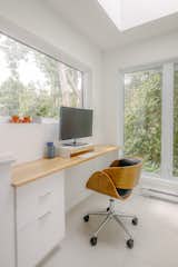 The new home office, a space bathed with natural light!