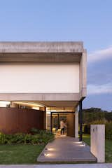 Exterior, Flat RoofLine, Concrete Siding Material, Metal Siding Material, and House Building Type Casa Binocular  Photo 11 of 20 in Casa Binocular by Gabriel Rivera Arquitectos