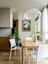 Dining table by Partisan.
Dining chairs are the property of the owner.
Painting in the dining area by Natalia Zanchevskaya.