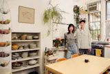 Low-Cost DIYs Brought the Couple Behind @Cabagges’s Rental Apartment Kitchen to Life