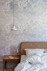 Master bedroom with a Fornasseti wallpaper