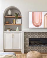 Fireplace & built-ins